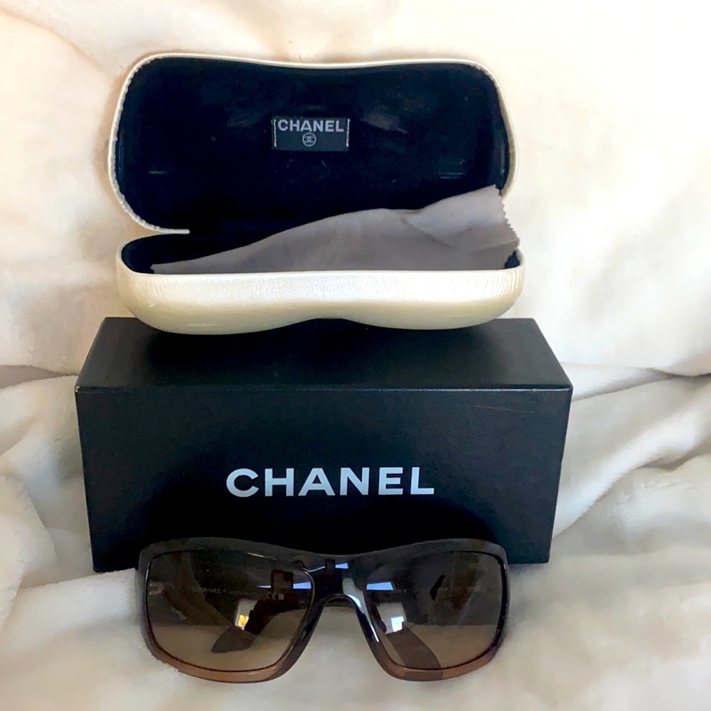 Chanel authentic sunglasses